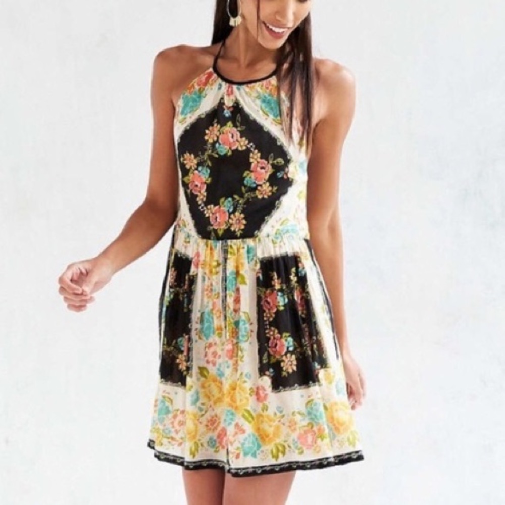 Urban Outfitters / Ecoté high neck floral dress